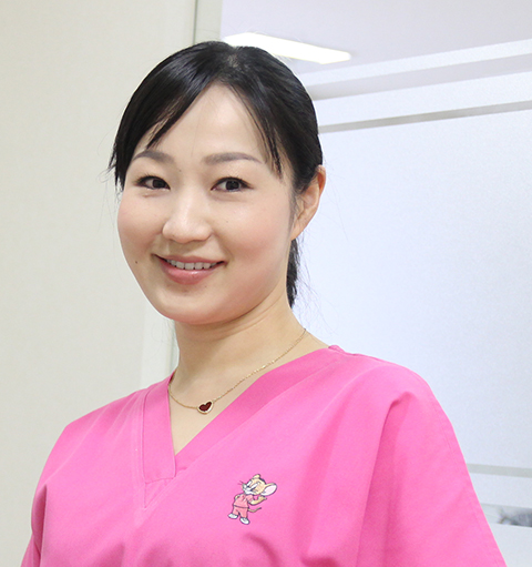 記事監修者 戸塚パール歯科 院長　細木　奈美